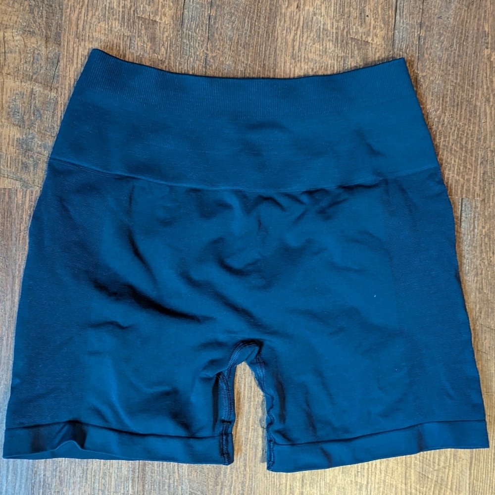 Alphalete Amplify 4.5" Shorts Dark Blue